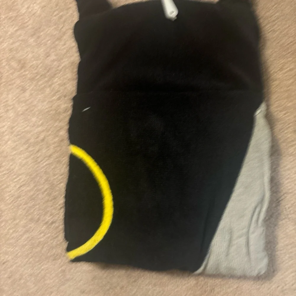 Brand New marvel Batman Kids Hooded Towel nwt Retail $29.99